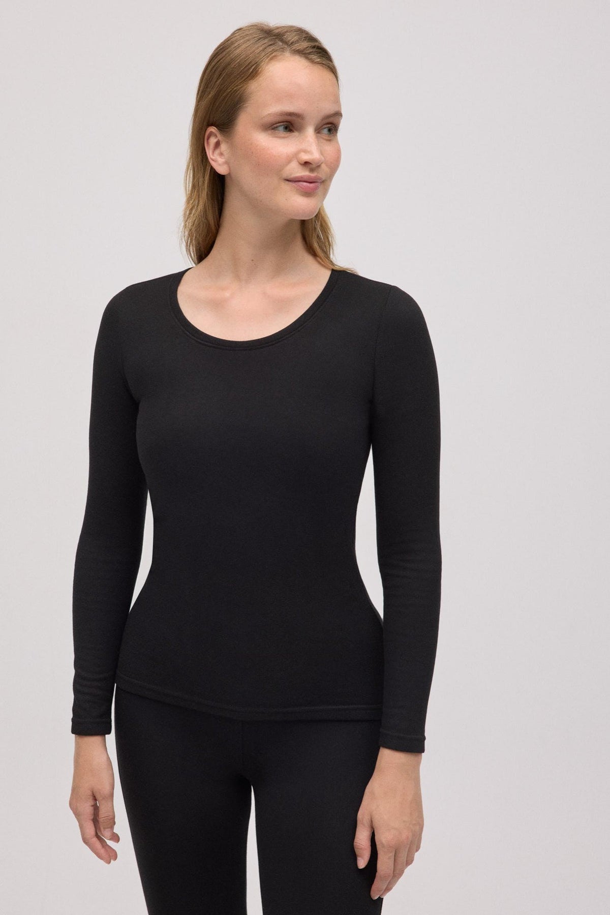 SUPER TÉRMICO Camiseta afelpada cuello redondo negro