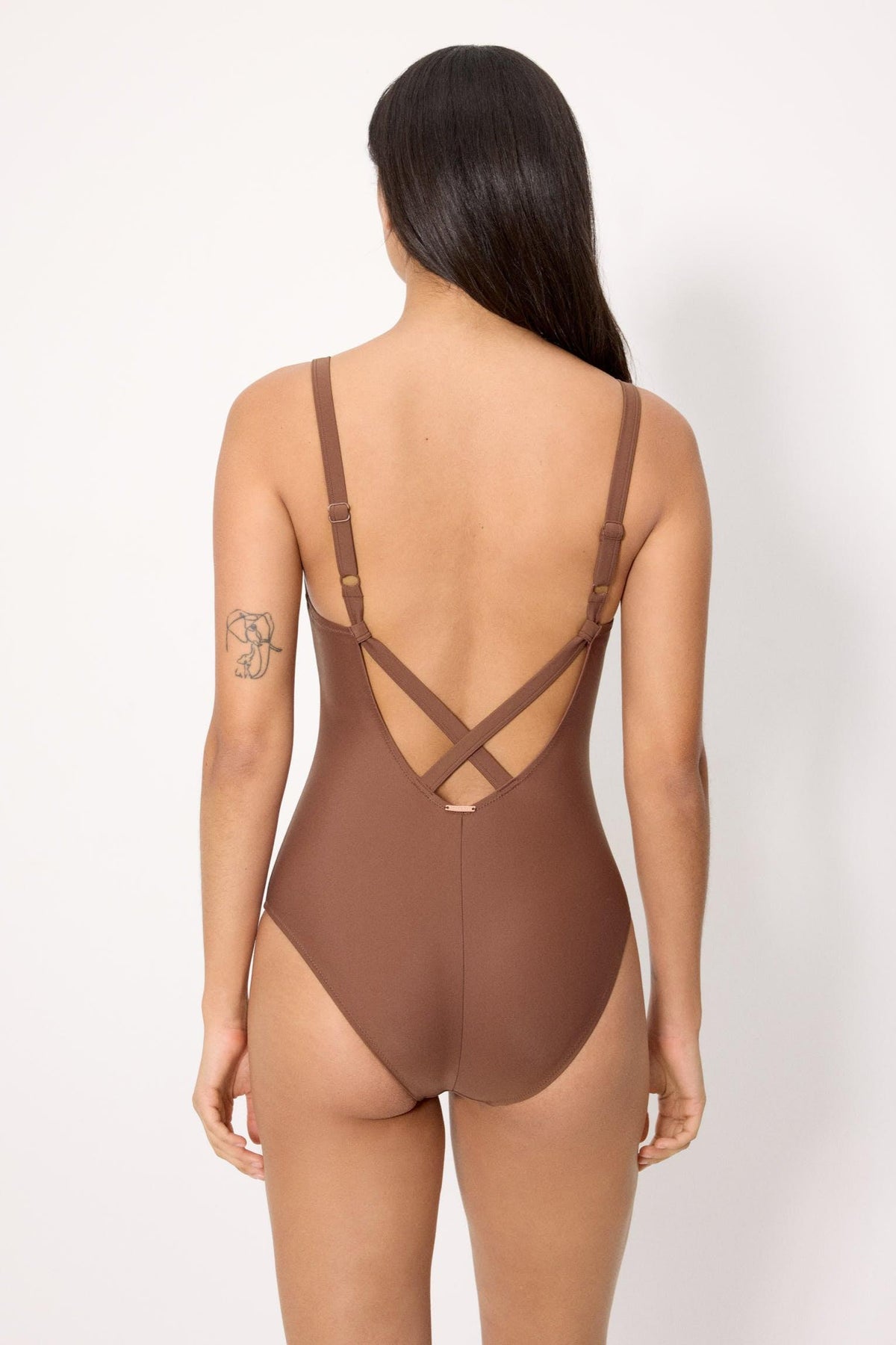 Traje de baño moldeador marrón copa B