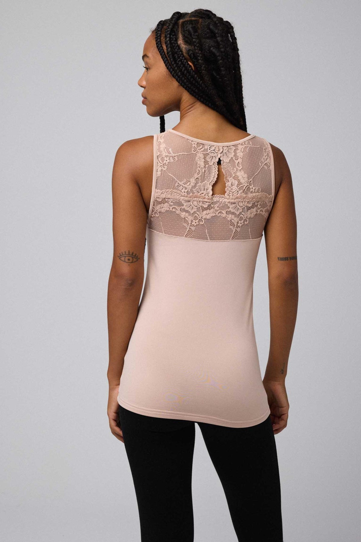 Camiseta Térmica de Encaje sin Mangas Color Nude