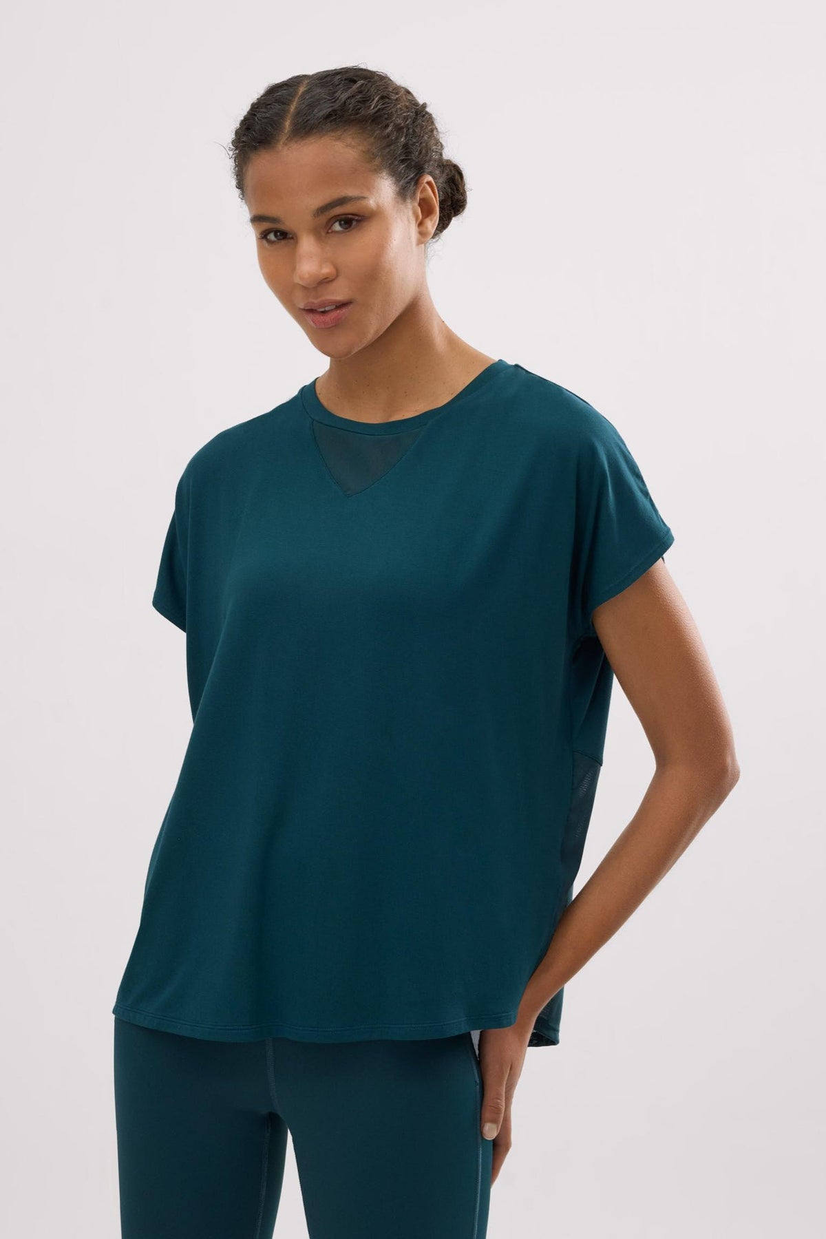 Camiseta deportiva manga corta fluida verde botella