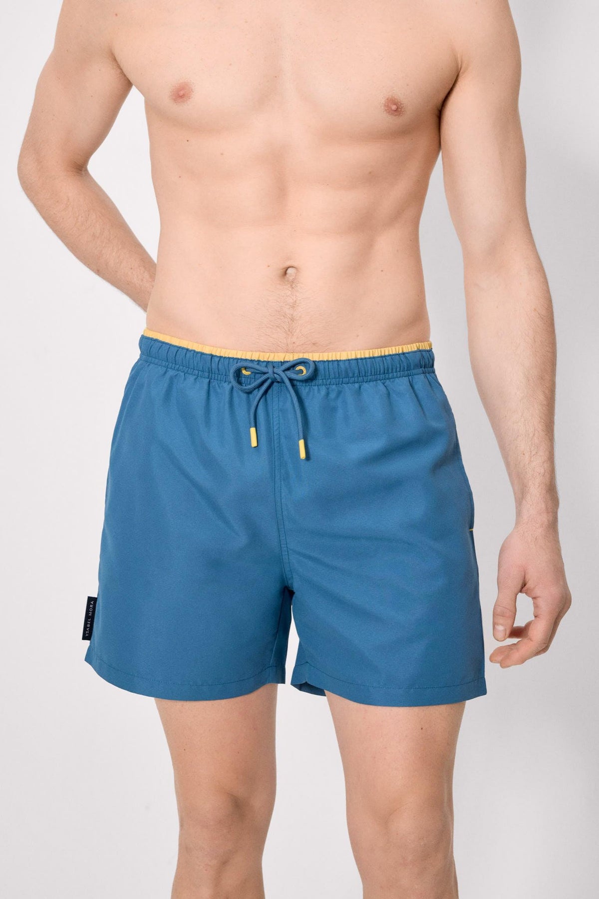Traje de baño básico medio azul
