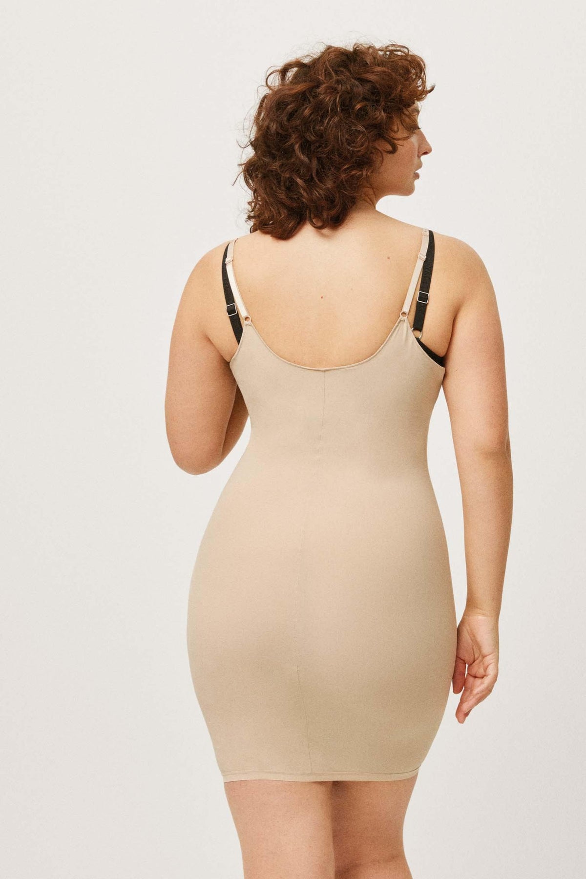 Dress-up reductor nude