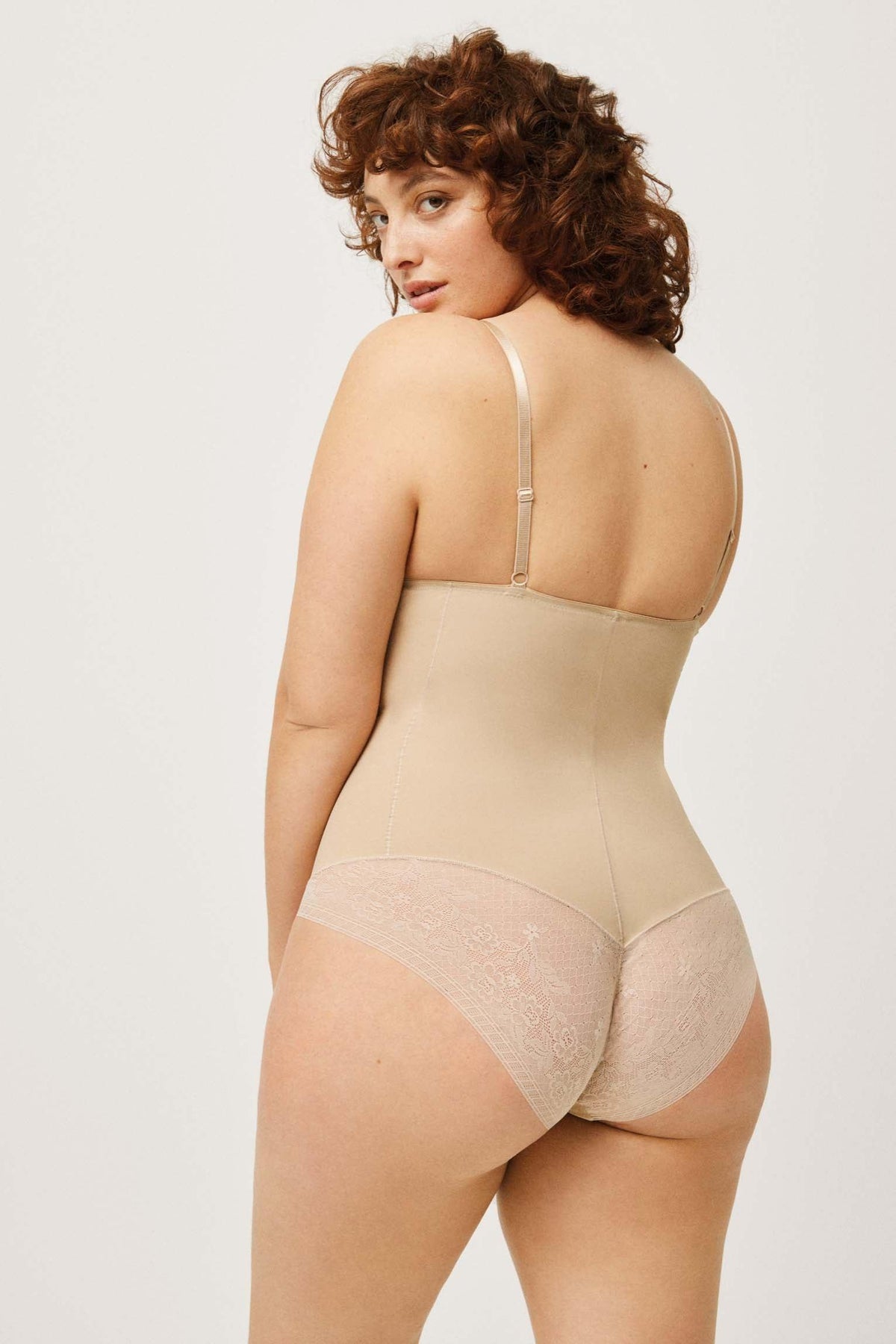 Body reductor nude