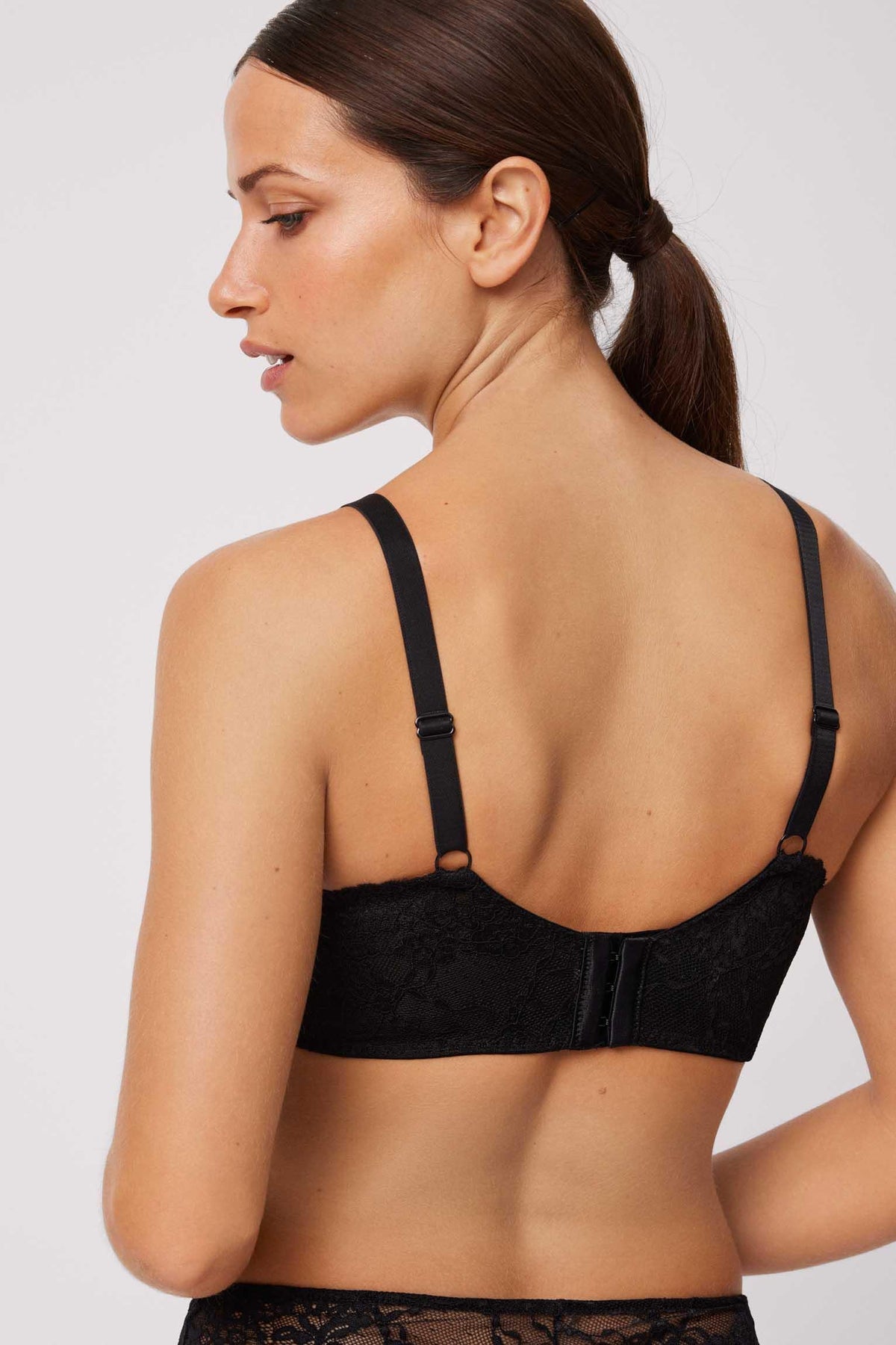 Brasier con aro sin relleno de encaje negro