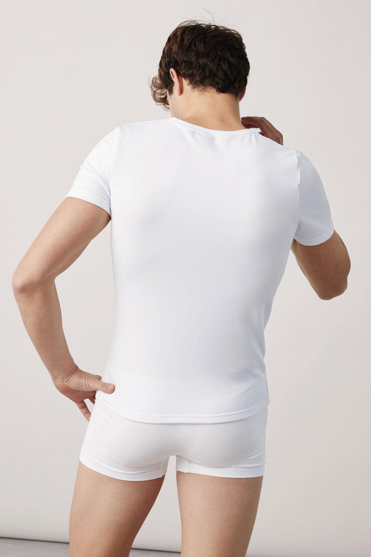 Camiseta térmica interior cuello en V manga corta blanco