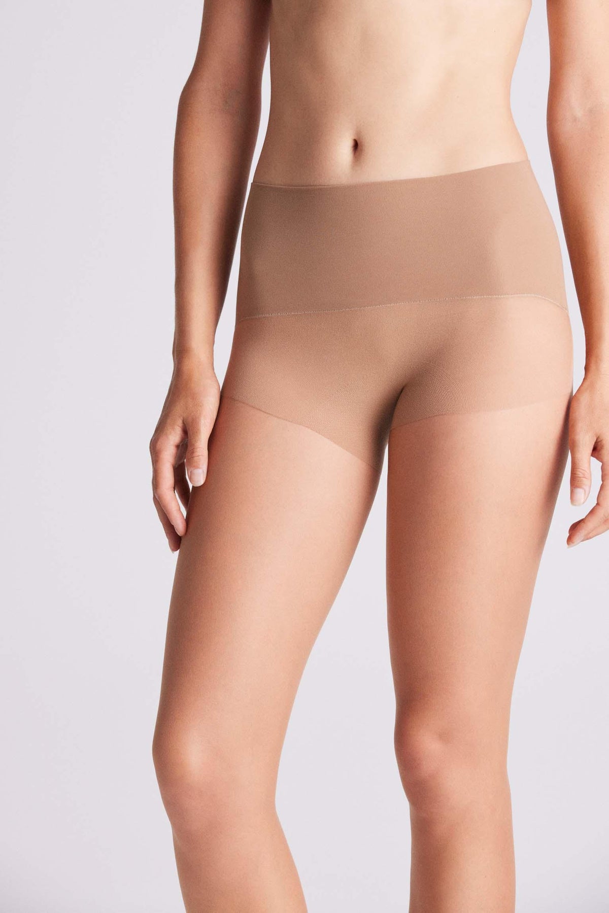 Panty sin costuras 15 denier beige