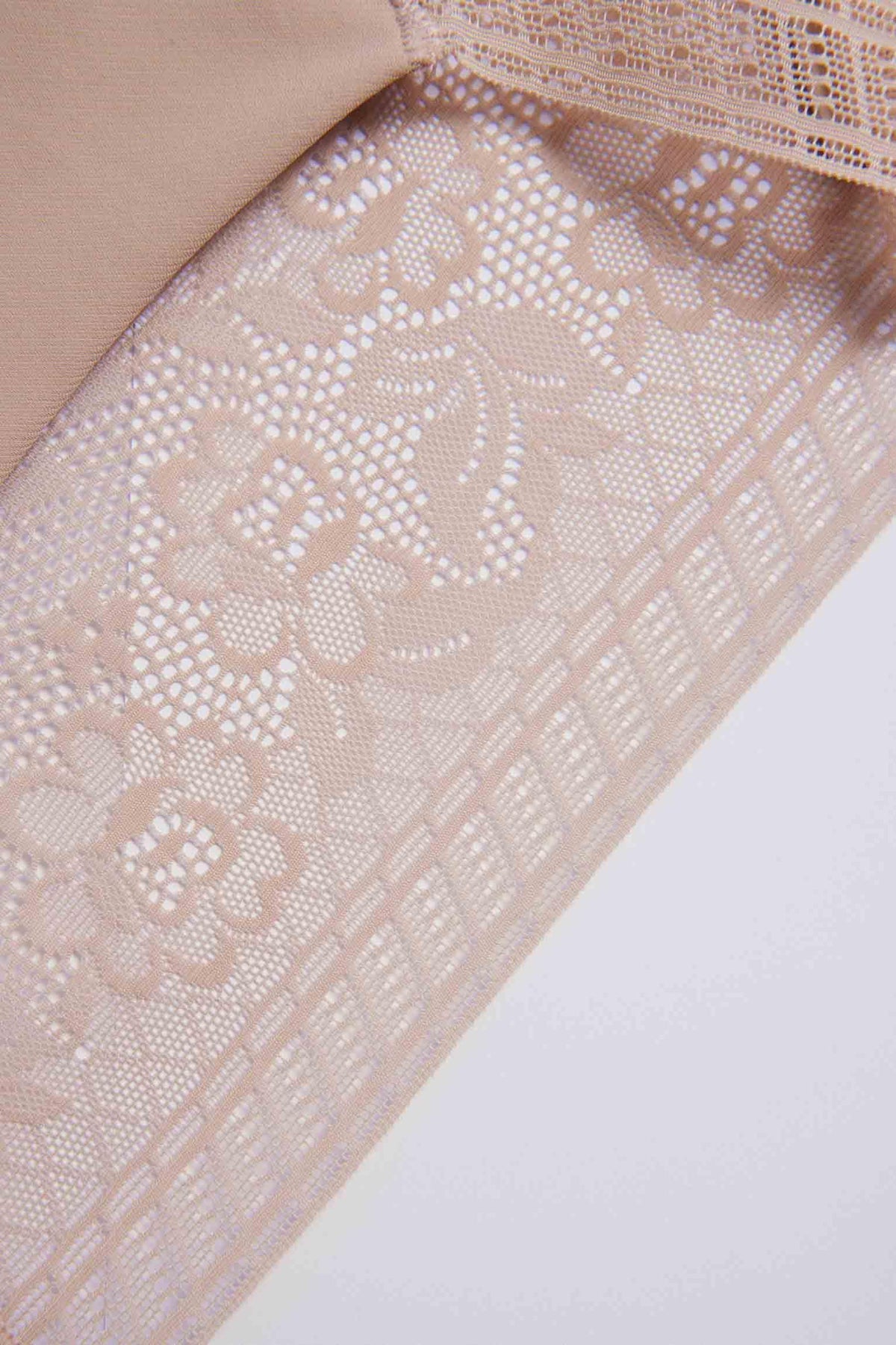 Body reductor con aro espalda abierta nude
