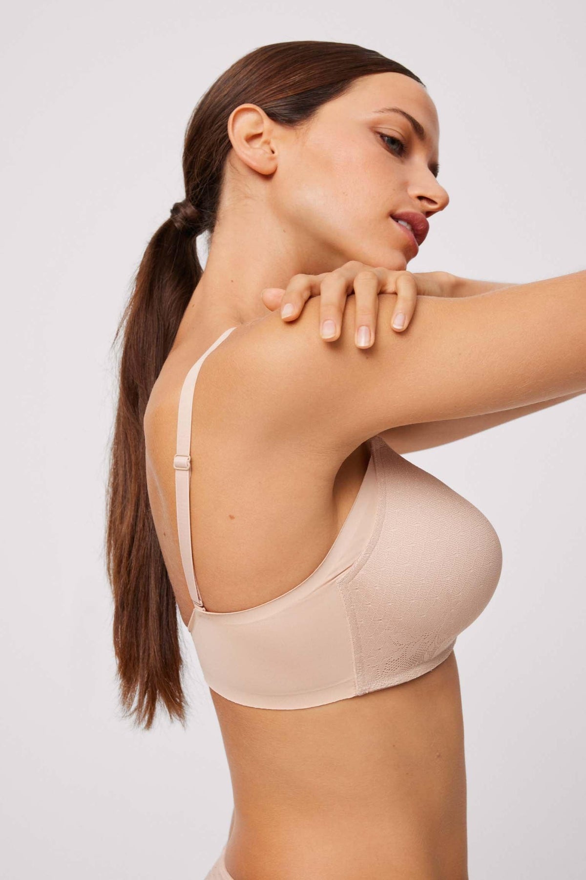 Brasier con aro con relleno nude