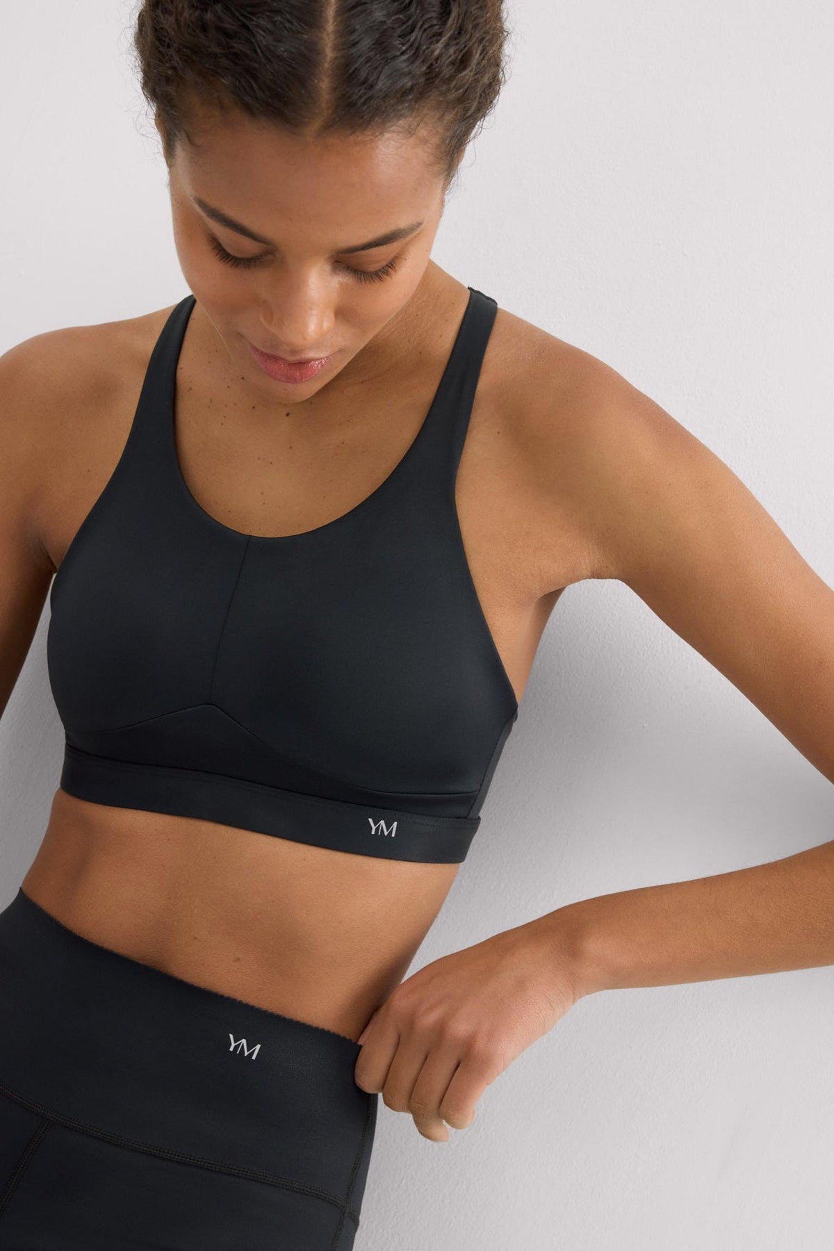 Sostén deportivo Compressive de alto impacto con tirantes ajustables color negro