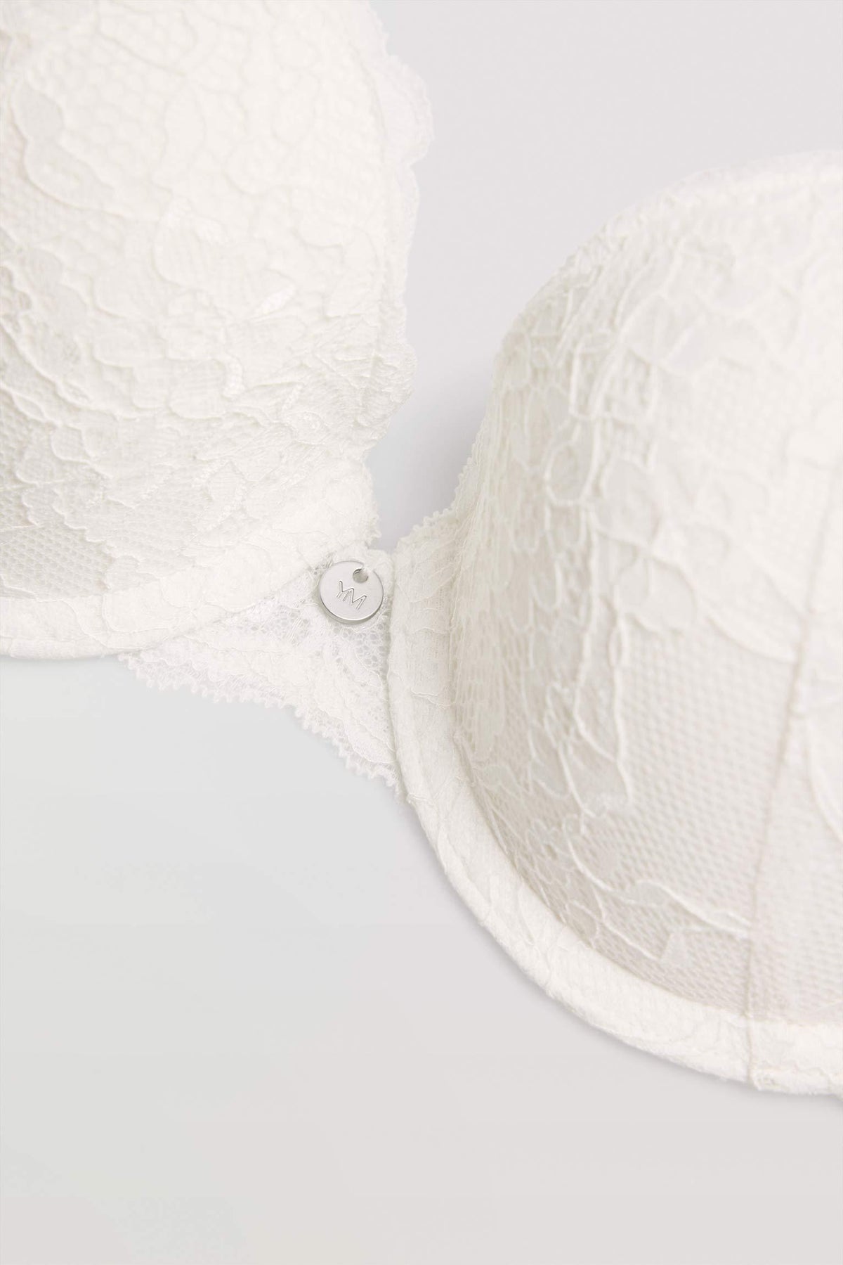 Bra push-up de encaje color marfil
