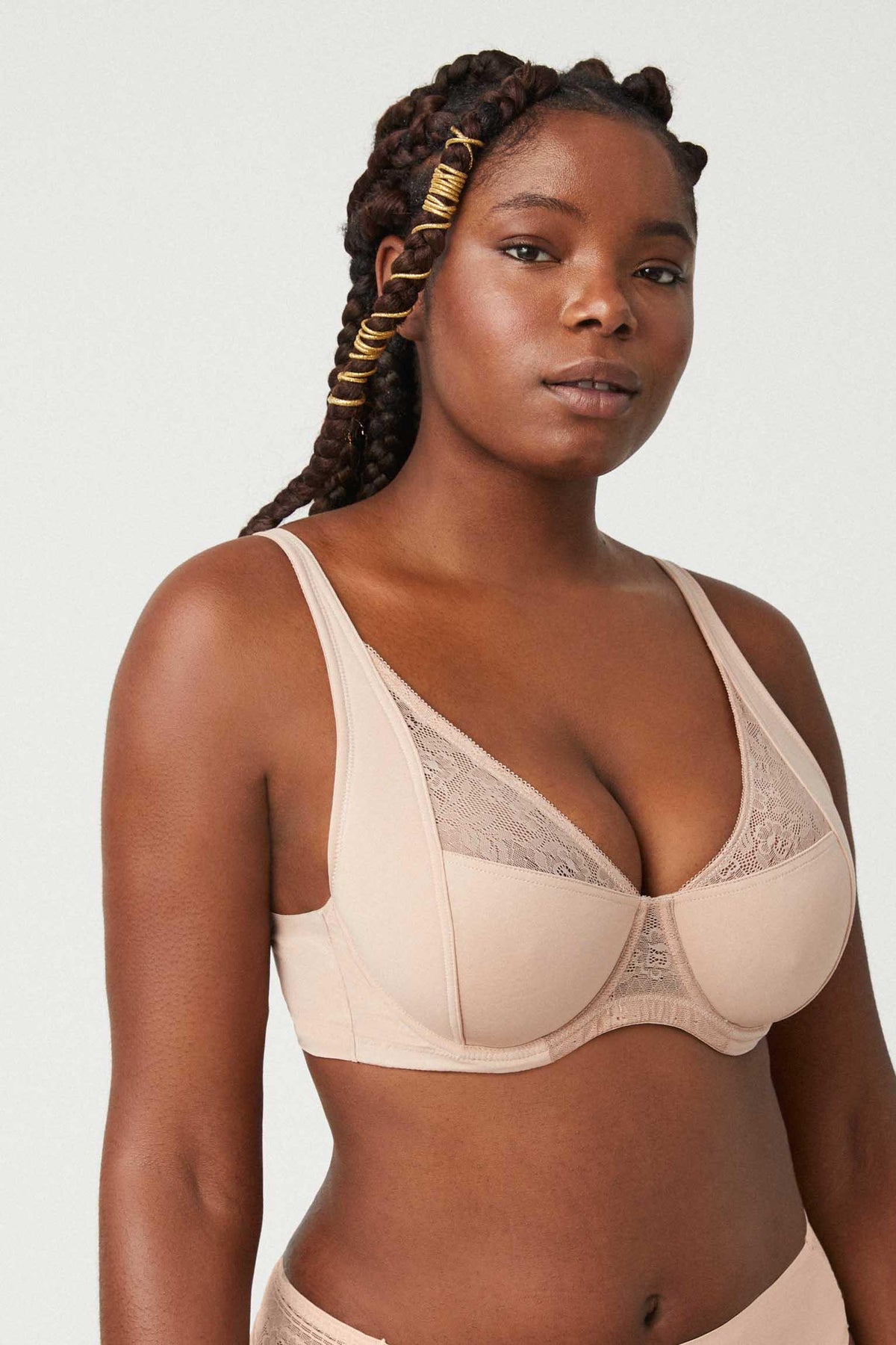 Bra sin relleno con aro color nude
