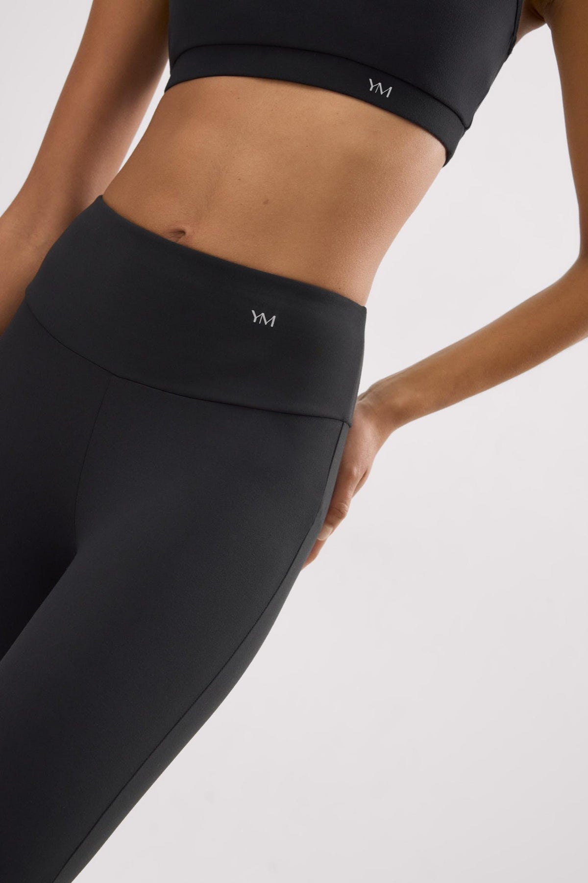 Leggings deportivos de tiro alto con tacto algodonero negro