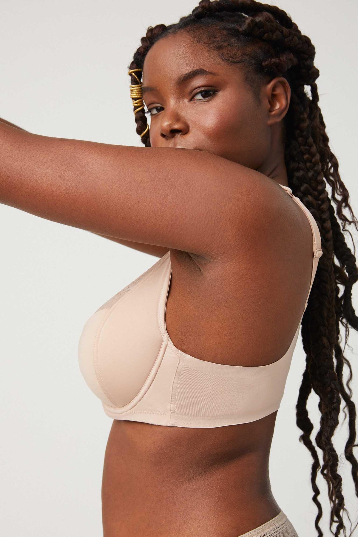 Bra sin relleno con aro color nude