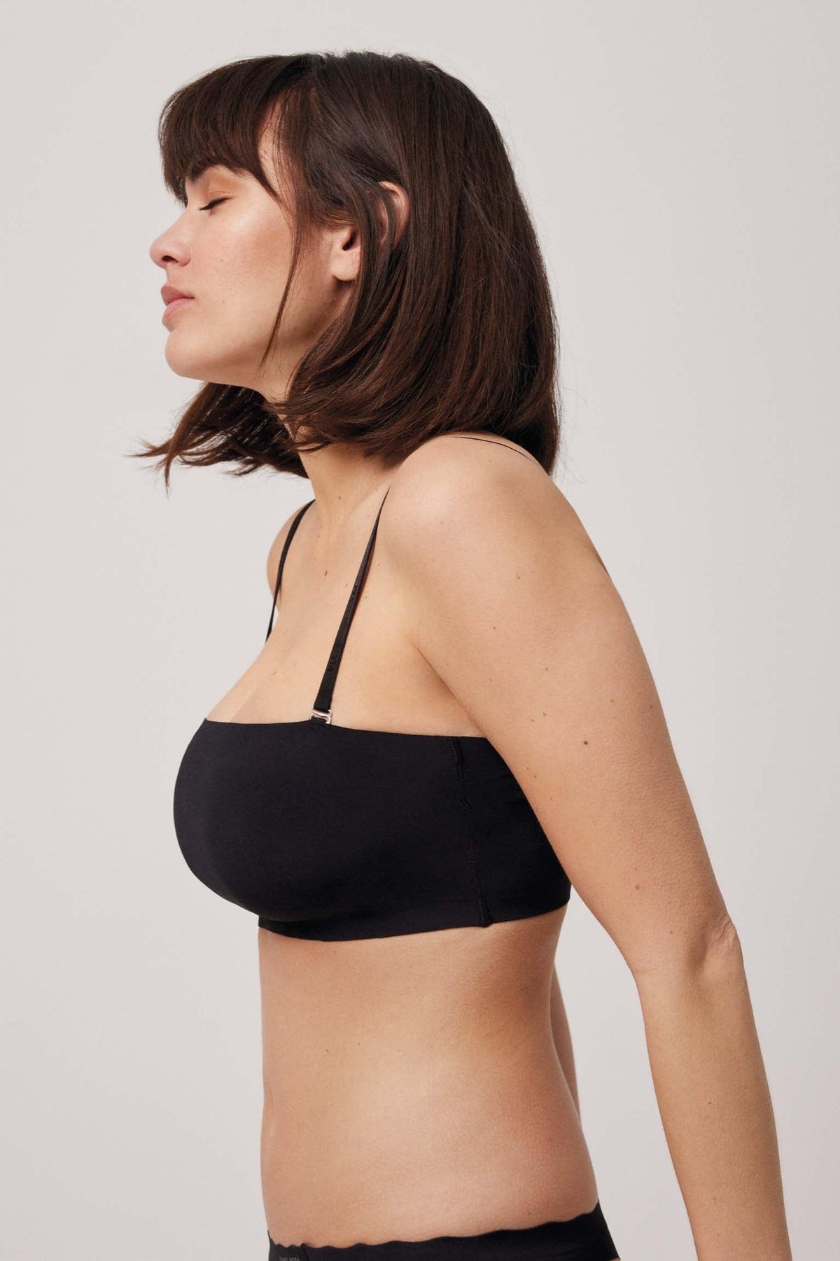 Bandeau con relleno y tirantes removibles negro