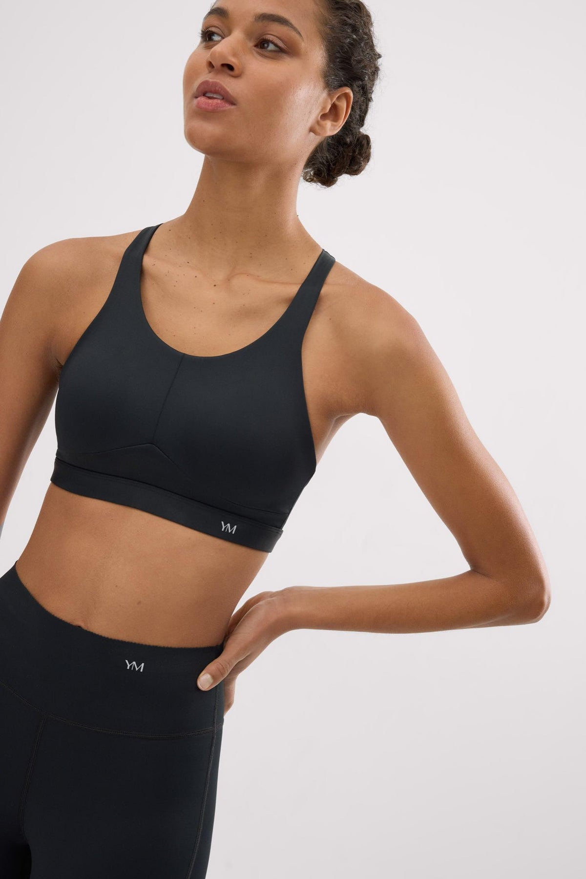 Sostén deportivo Compressive de alto impacto con tirantes ajustables color negro