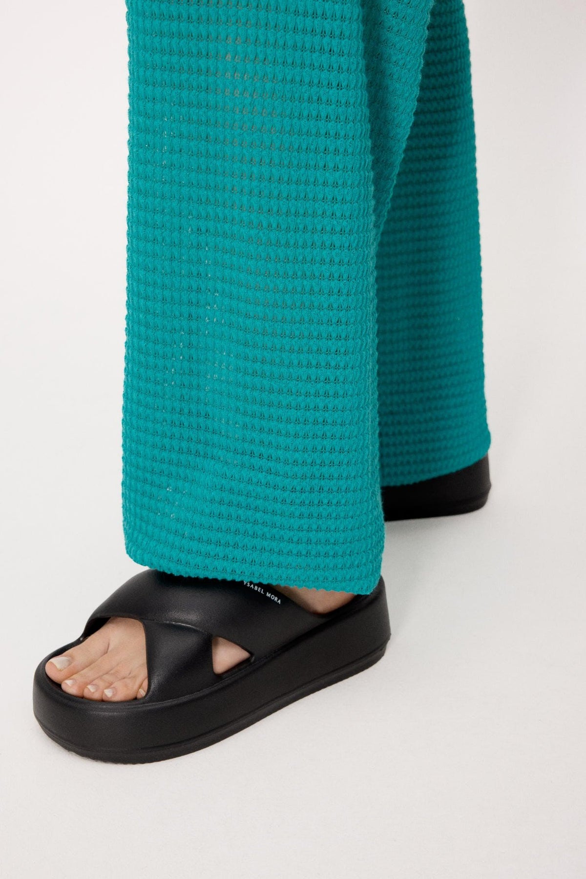 Chanclas de playa con plataforma antiderrapantes ligeras negras