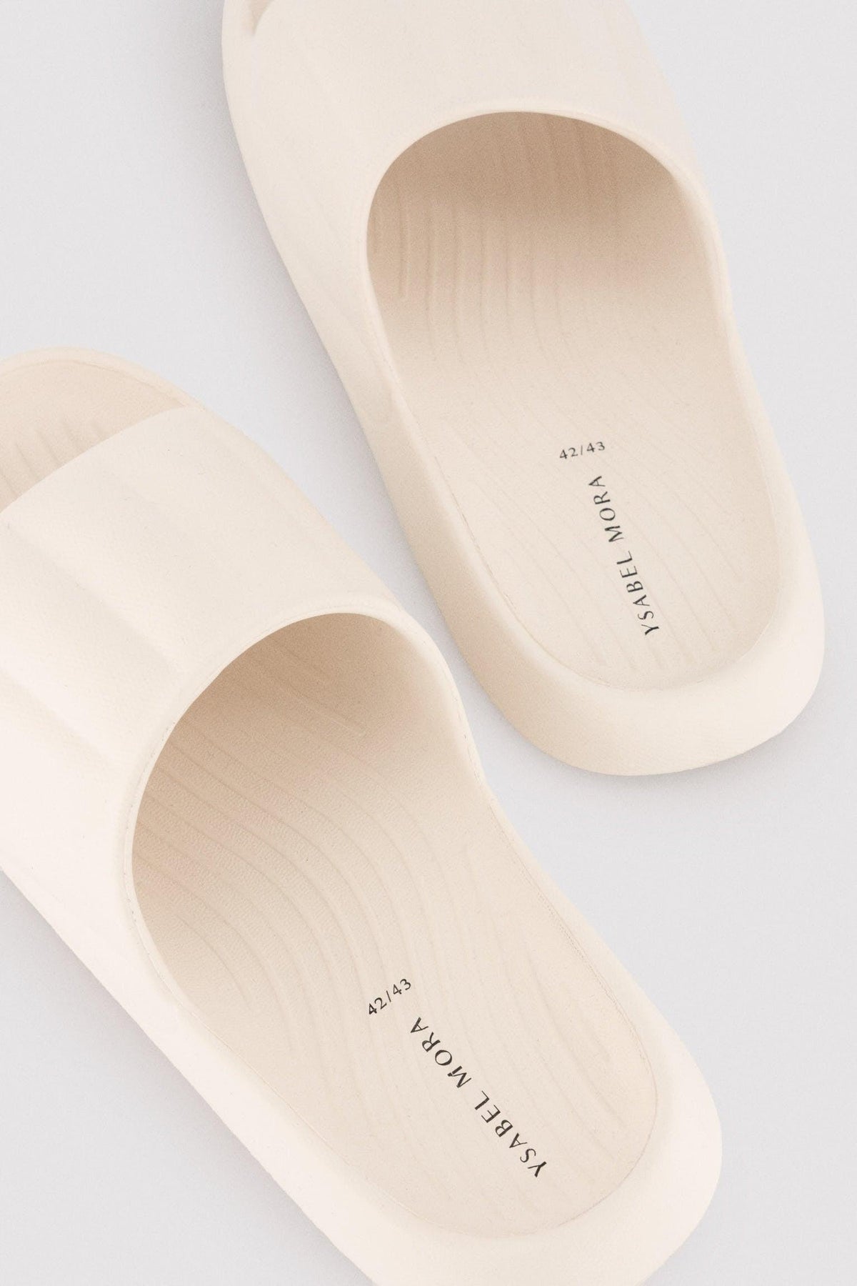 Chanclas ligeras para hombre beige