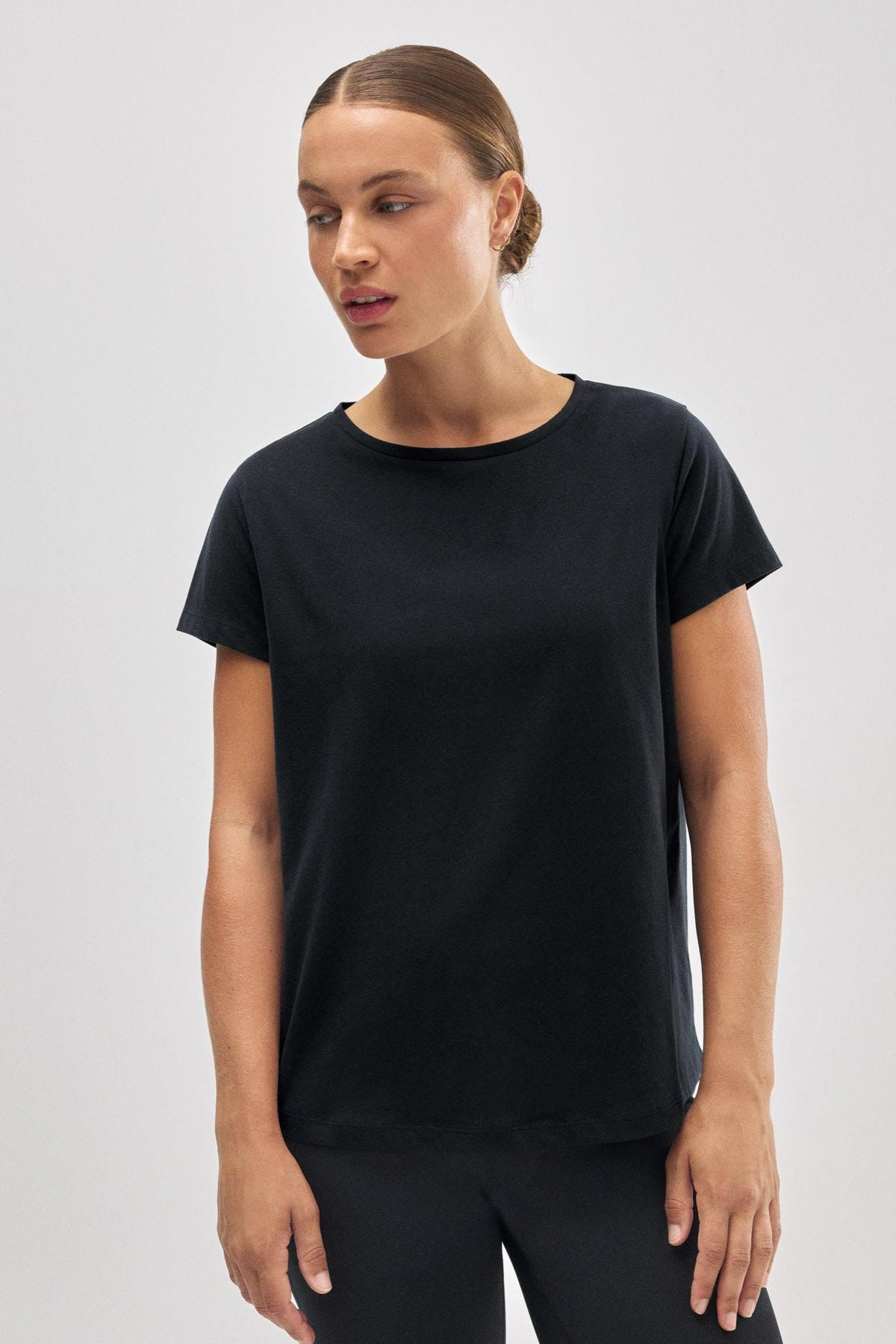 Camiseta de algodón básica estilo deportivo negro