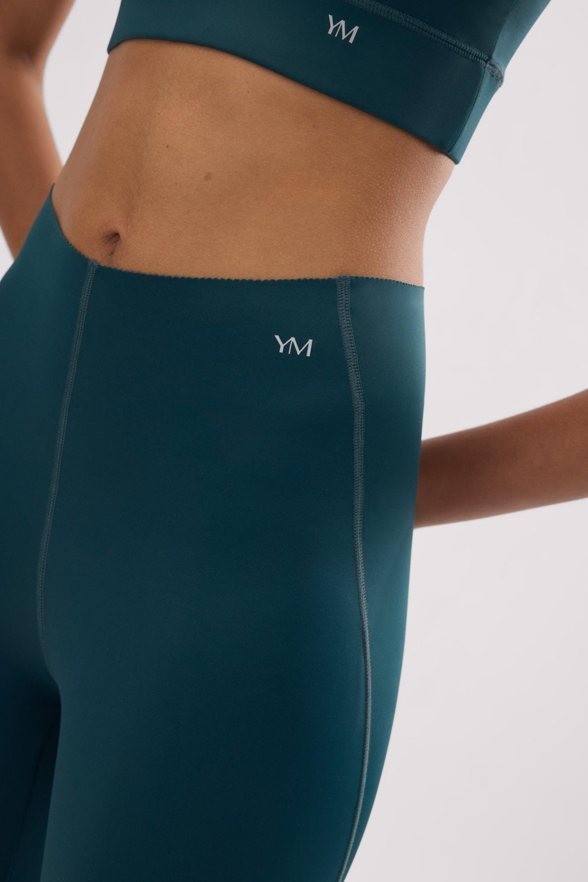 Leggings deportivos largos compresivos vientre plano verde botella