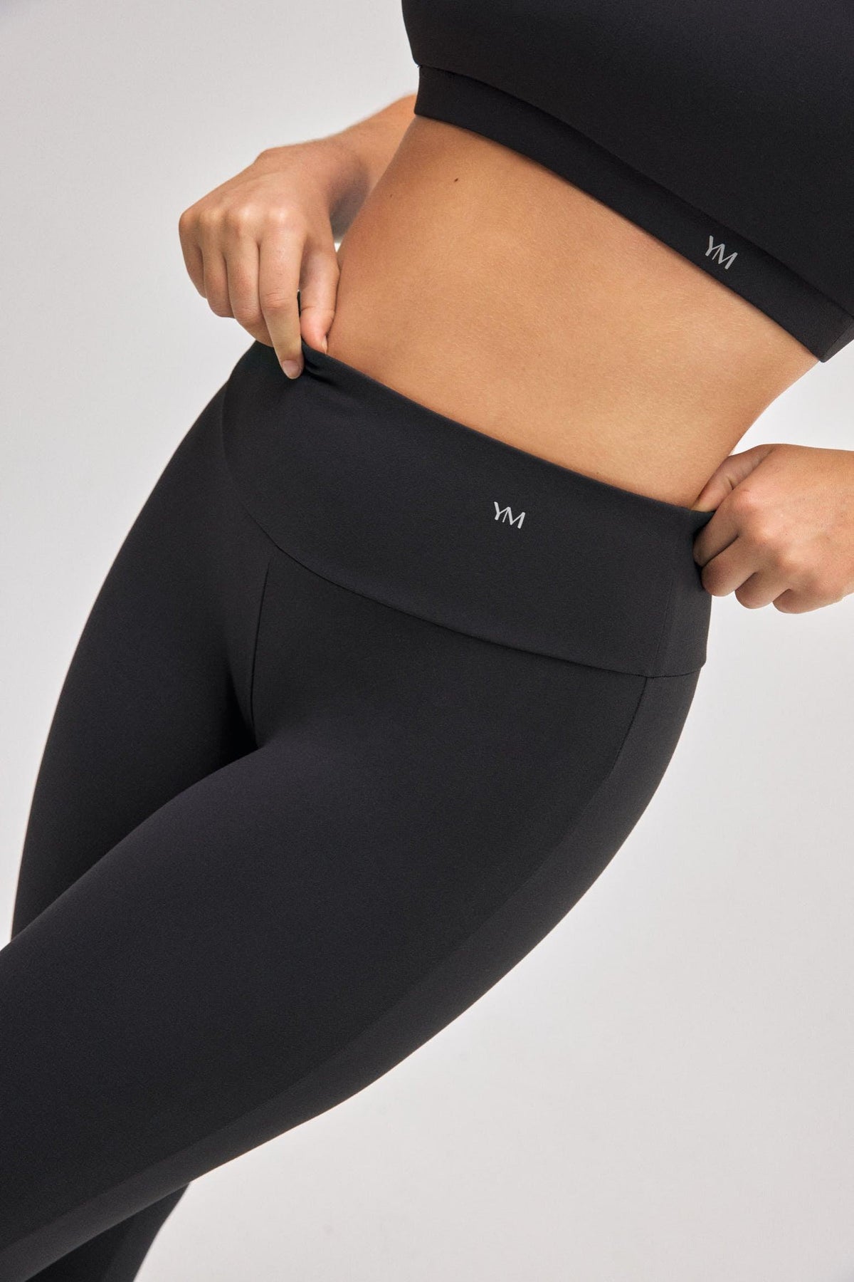 Leggings deportivos de tiro alto con tacto algodonero negro